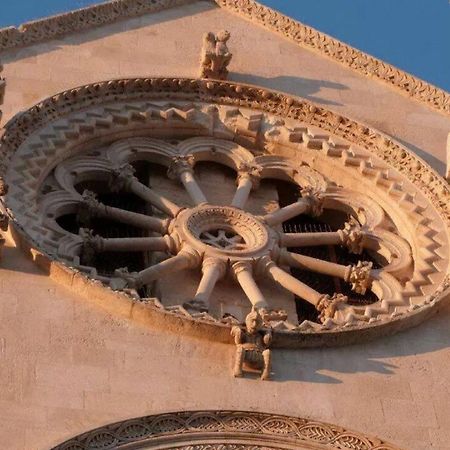 Palazzo Morola XIV Century Διαμέρισμα Giovinazzo Εξωτερικό φωτογραφία